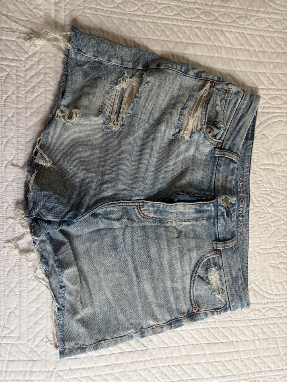 American Eagle Outfitters Light Wash Distressed Curvy Mom Denim Shorts